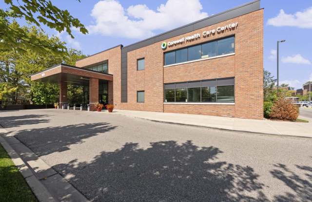 Photo of 16815 Jefferson