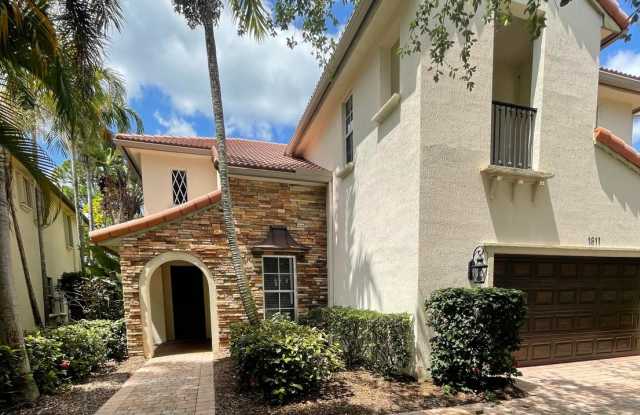 1811 Flower Dr