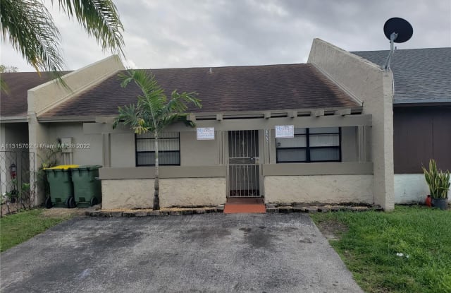 1272 Sandpiper Blvd - 1272 Sandpiper Boulevard, Homestead, FL 33035