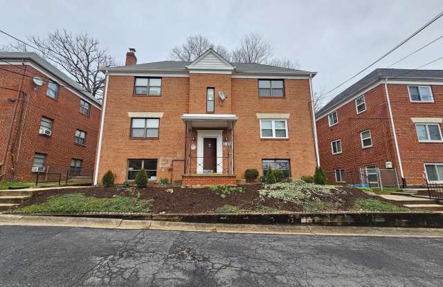 Photo of 8709 PLYMOUTH Street unit: 5