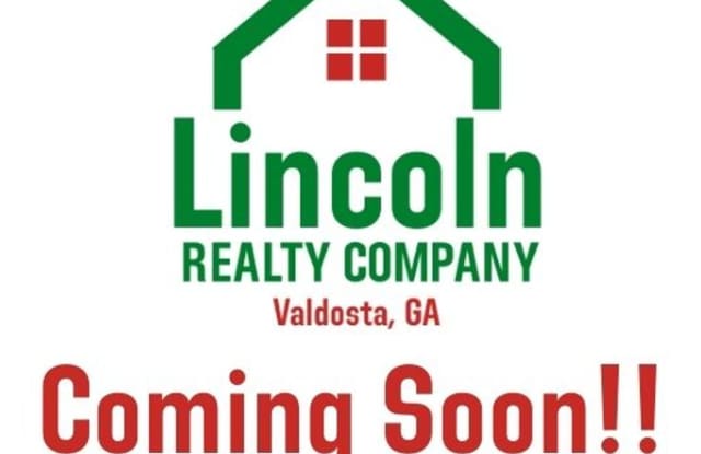Charming 2BR/1BA Near VSU – Hardwood Floors