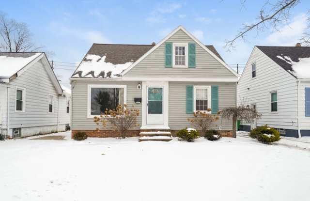 Photo of 1557 Woodrow Avenue