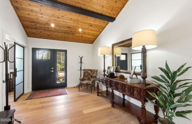 1503 Willow Loop