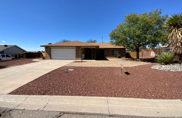 4640 Aquamarine Drive NE - 4640 Aquamarine Drive Northeast, Rio Rancho, NM 87124