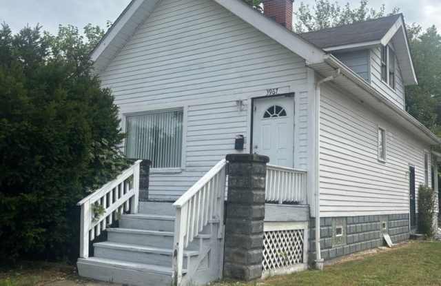 3bd Single Cash Pay/Section 8