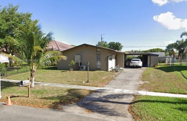 1522 44th St - 1522 44th Street, West Palm Beach, FL 33407