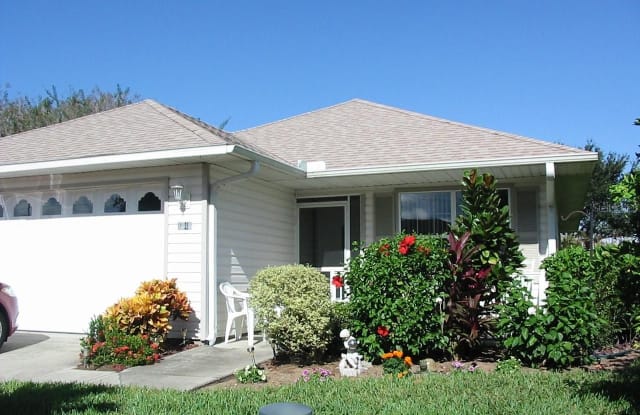 1541 GOLDEN PALM CIRCLE