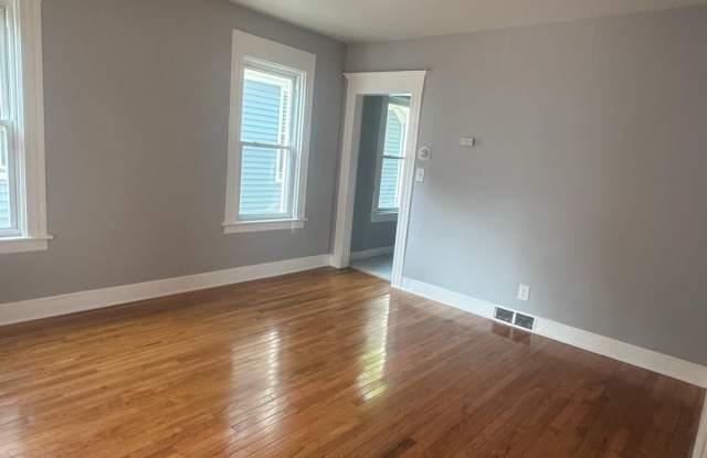 1079 Kossuth Street - 2