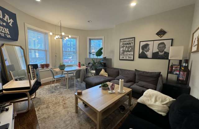 Photo of Luxury 4bed 2bath apartment in Mission Hill available September 1 2026