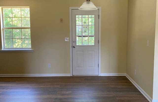 Photo of 825 Kiln Lane
