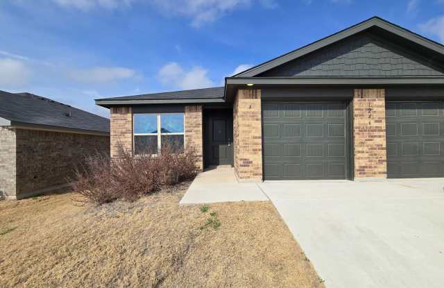 1246 Lehmann Drive (A/B)