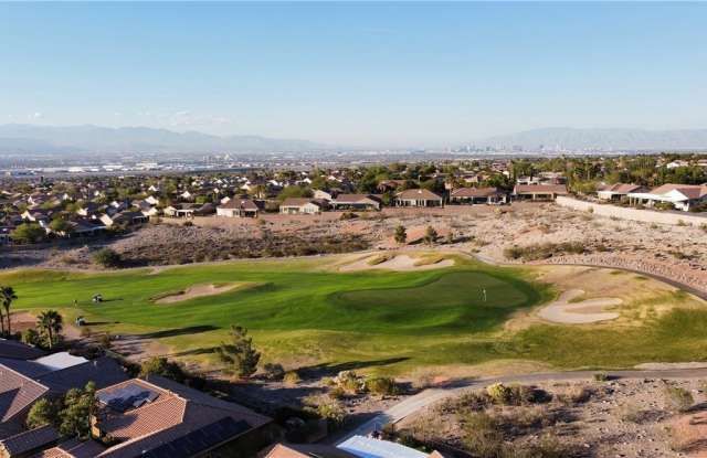 2882 Olivia Heights Avenue