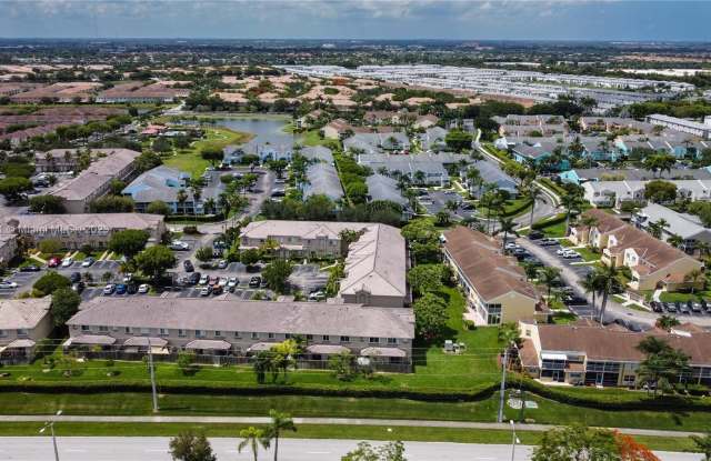 2242 SE 26th Ln - 2242 Southeast 26th Lane, Homestead, FL 33035