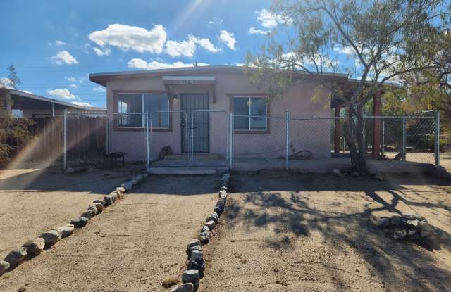 Photo of Cute 2 Bedroom 1 Bath Home