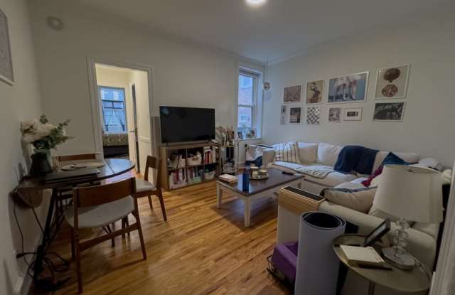 Photo of 336 Lombard Street - 113