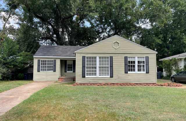 Broadmoor Home, 3 Beds, 2 Baths
