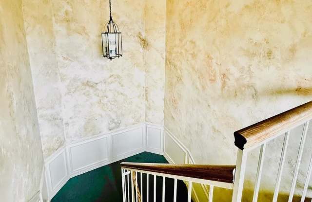 2611 Eisenhauer unit: 706