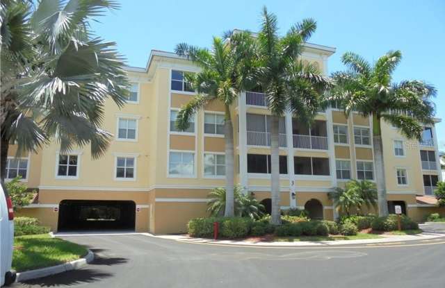 FOUNTAIN COURT CONDOMINIUM AVAILABLE FOR 2026 SEASON-HEART OF PUNTA GORDA