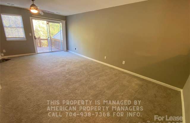 10580 English Setter Way