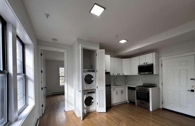 Photo of 70 LEXINGTON AVE