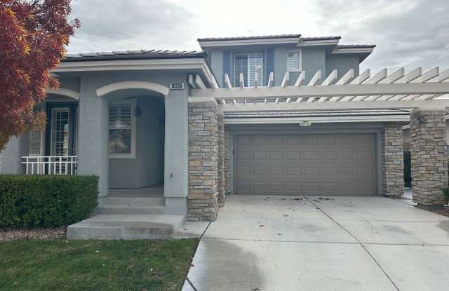 Beautiful updated 3bedroom Home in Summerlin