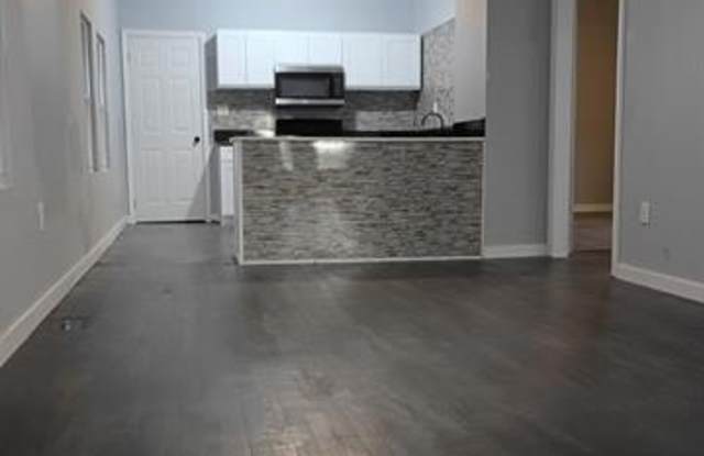 Photo of 3520 Cadillac Boulevard