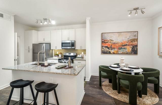 Photo of Cortland MacArthur