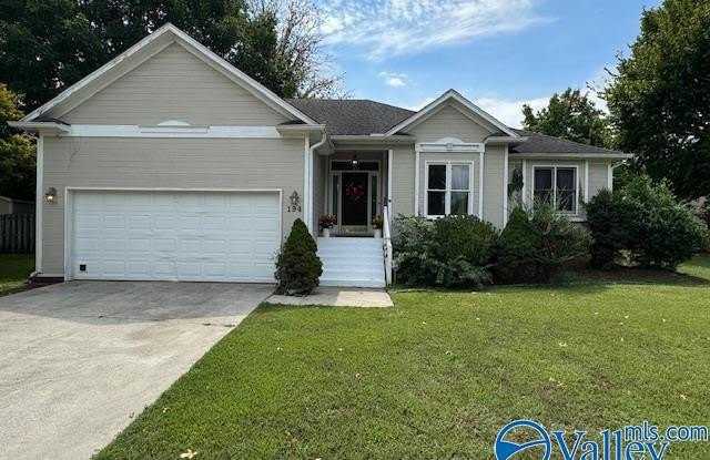 194 Topaz Road NE