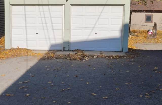 1106 West Michigan Avenue - Lower