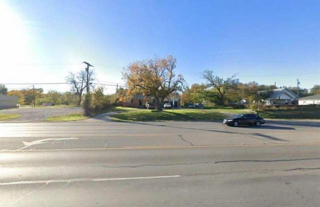 117 N Broadway Street