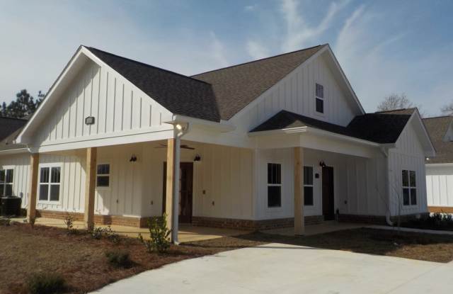 105 St. Lawrence Dr.