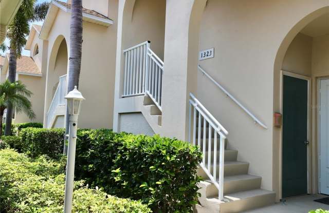 4275 CASTLEBRIDGE Lane