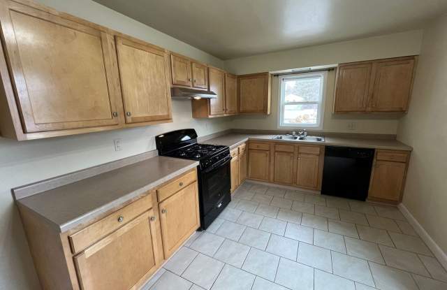 Very nice updated 2 Bedroom single family home for rent in Wausau! - 2604 North 13th Street, Wausau, WI 54403