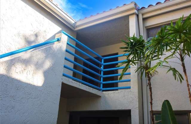 1000 WINDERLEY PLACE