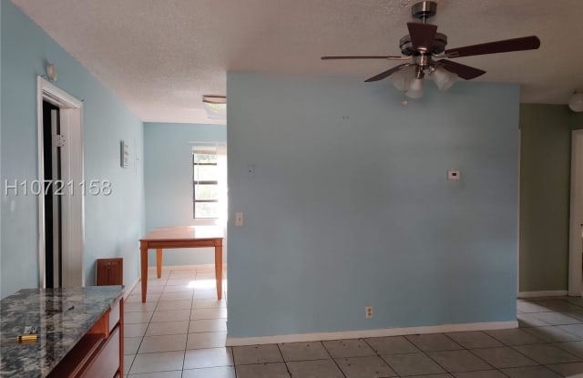 39 SE 4th Ter # 1A - 39 SE 4th Ter, Dania Beach, FL 33004