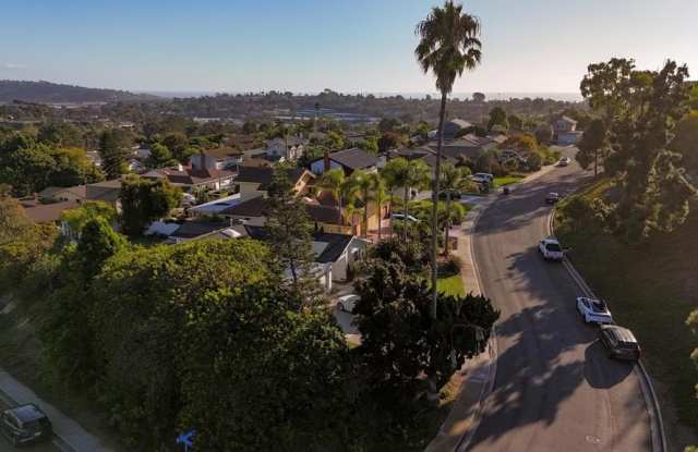 667 Solana Hills Court