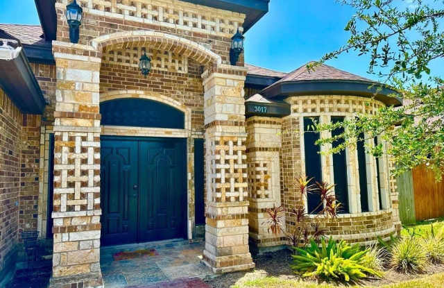 3017 Colorado Avenue