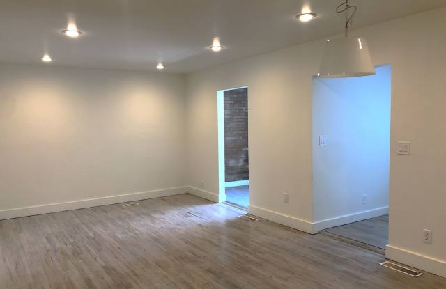 Beautiful 2 Bedroom Apartment with Office in Sugar House!