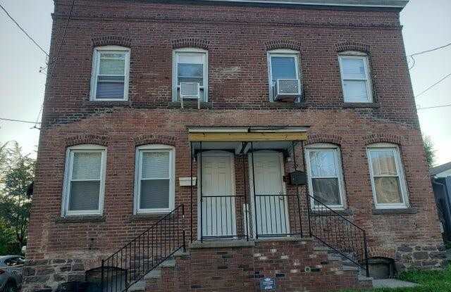 27 Oakwood Lane