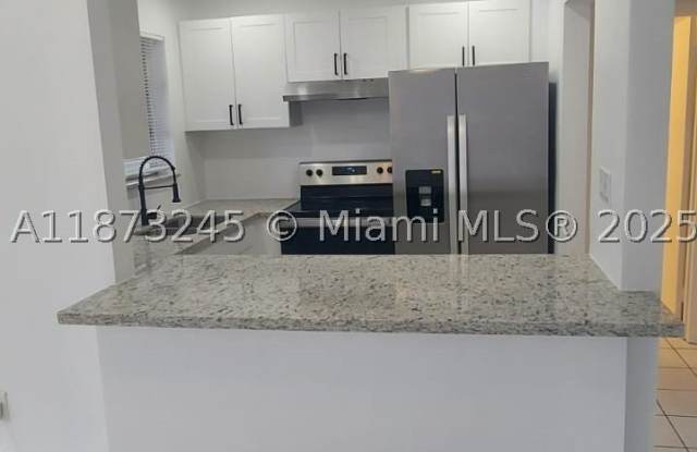 3033 NW 43rd Ave
