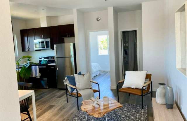 Move in Promotion for 12 Months! Remodeled 2 Bed/1 Bath