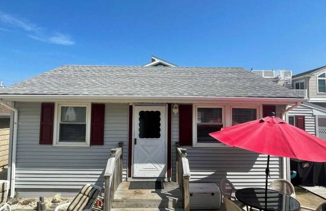 15 Elizabeth Avenue