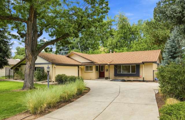 Charming 3-Bedroom Home in Lakewood, CO