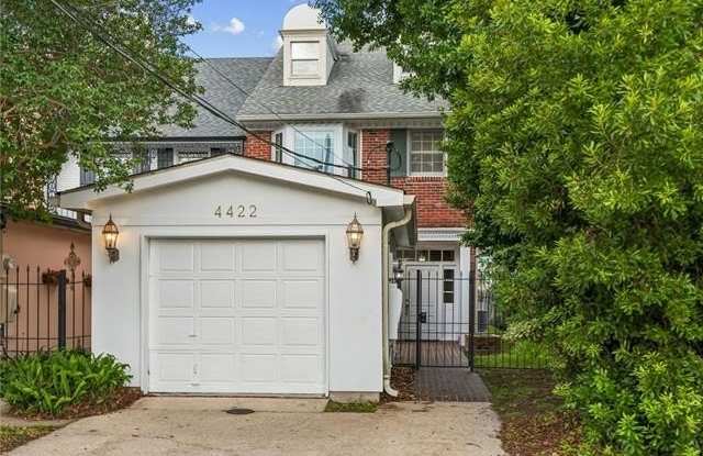 4422 LAKE VISTA Drive