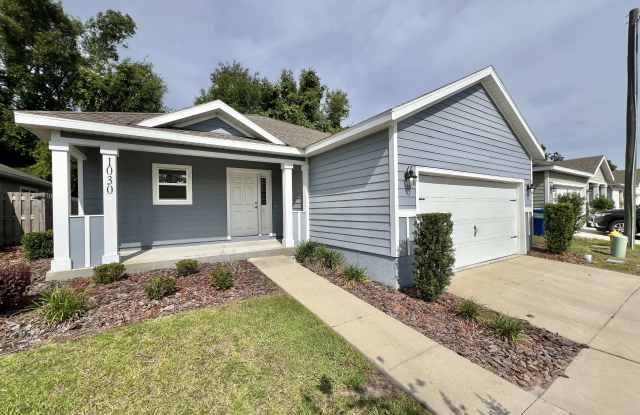 Photo of 1030 Southwest 251st Way