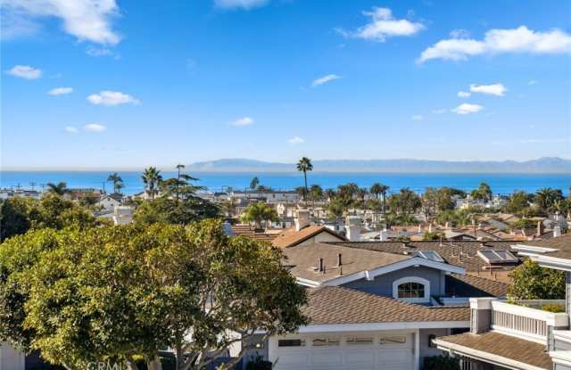 3521 Geranium Avenue