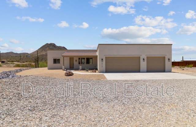 Photo of 48126 N. Coyote Pass Road