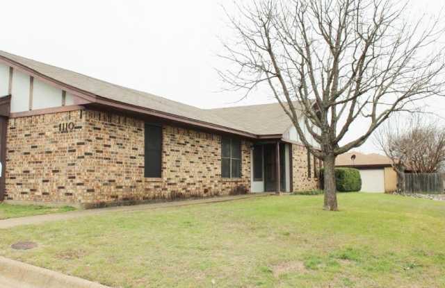 1110 Curtis Drive