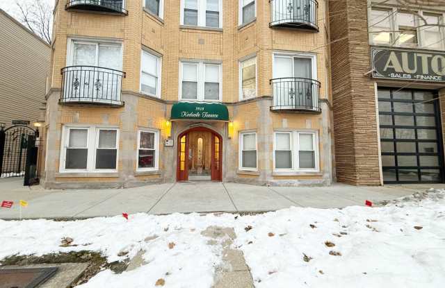 Photo of 3918 N Kedvale Avenue