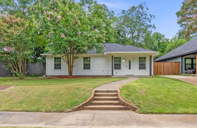 404 W Day Street